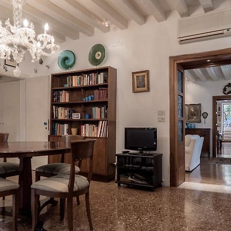 Accademia Terrazza Apartment Venice Ngoại thất bức ảnh