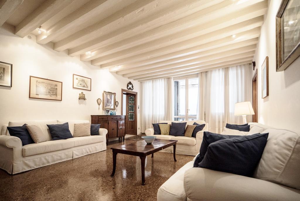 Accademia Terrazza Apartment Venice Ngoại thất bức ảnh