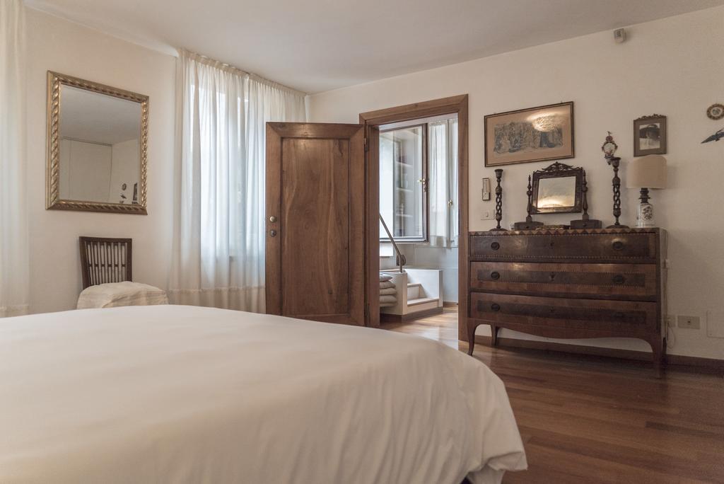 Accademia Terrazza Apartment Venice Ngoại thất bức ảnh