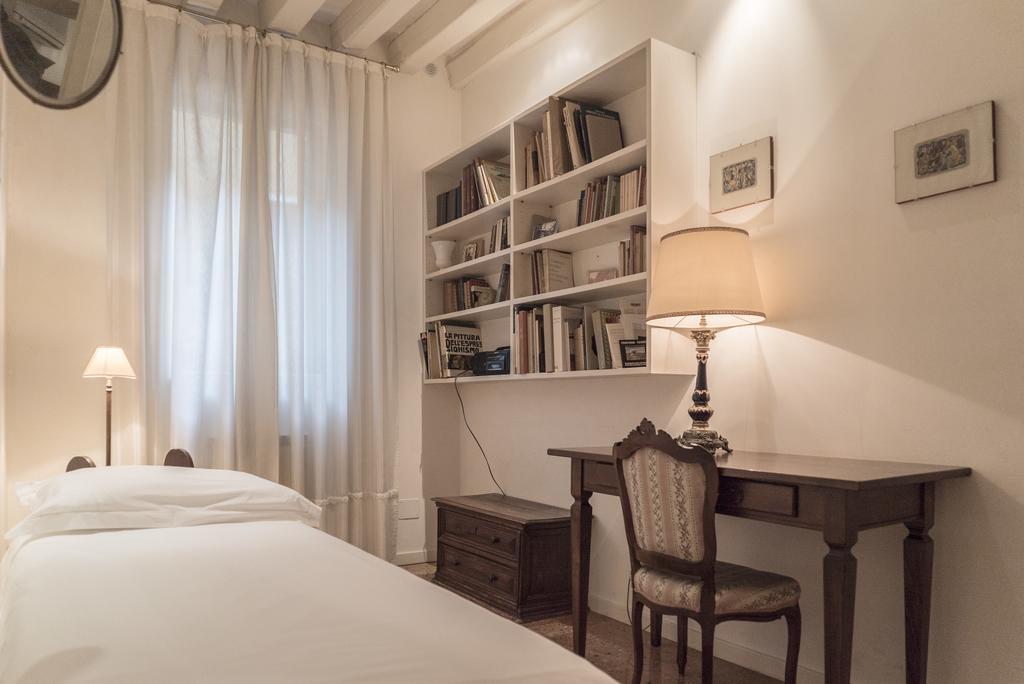 Accademia Terrazza Apartment Venice Ngoại thất bức ảnh