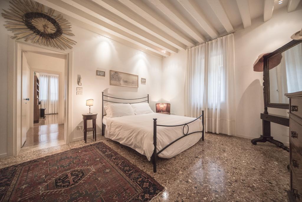 Accademia Terrazza Apartment Venice Ngoại thất bức ảnh