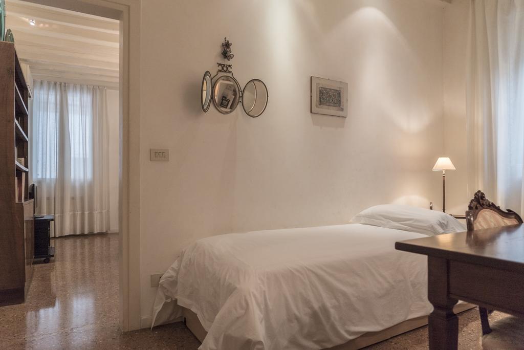 Accademia Terrazza Apartment Venice Ngoại thất bức ảnh