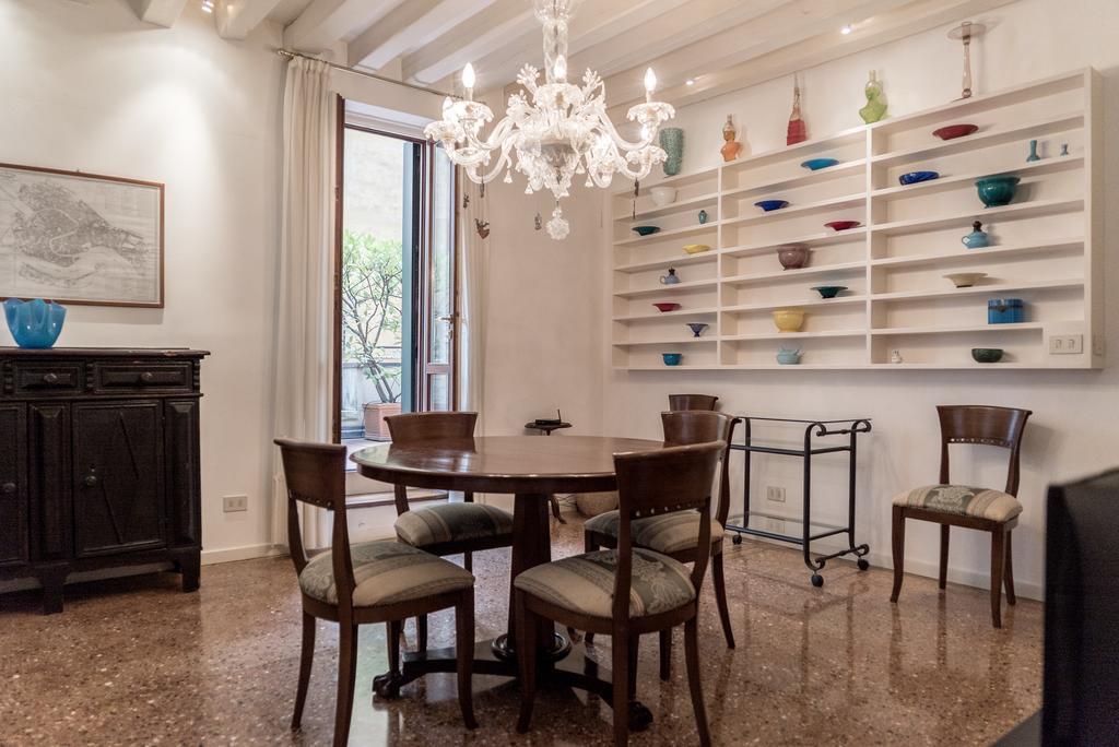 Accademia Terrazza Apartment Venice Ngoại thất bức ảnh