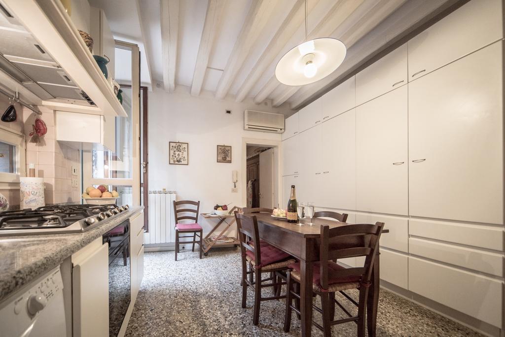 Accademia Terrazza Apartment Venice Ngoại thất bức ảnh